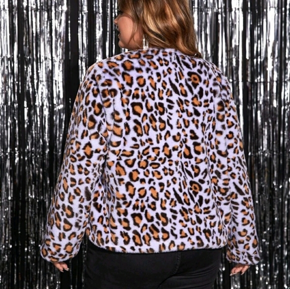 Women's Plus size  Leopard Pattern Double Breasted Fuzzy Coat - Picture 3 of 6